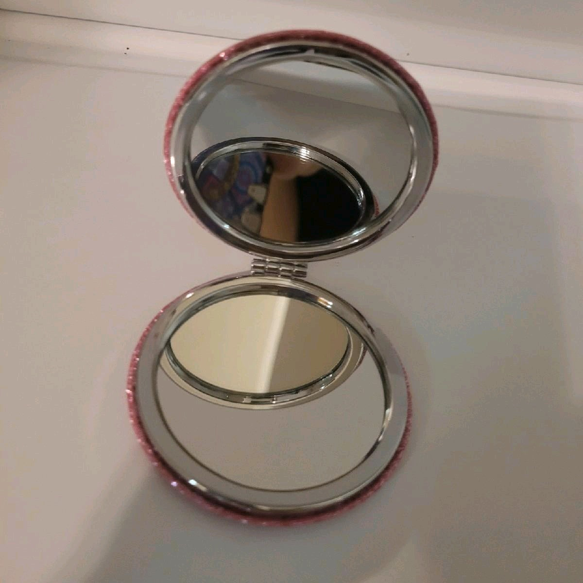 Compact mirror