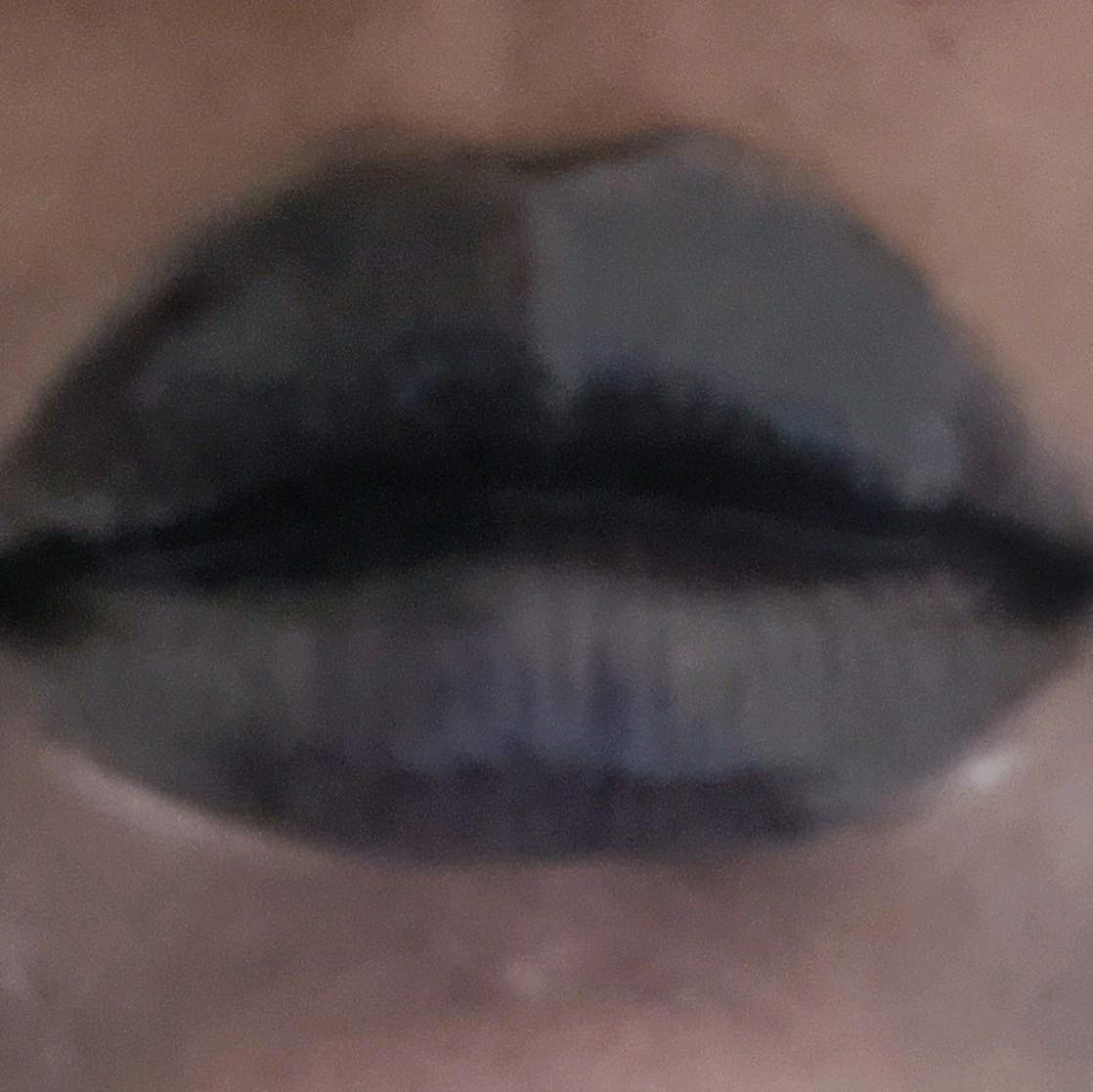 Black Out pigmented lipgloss