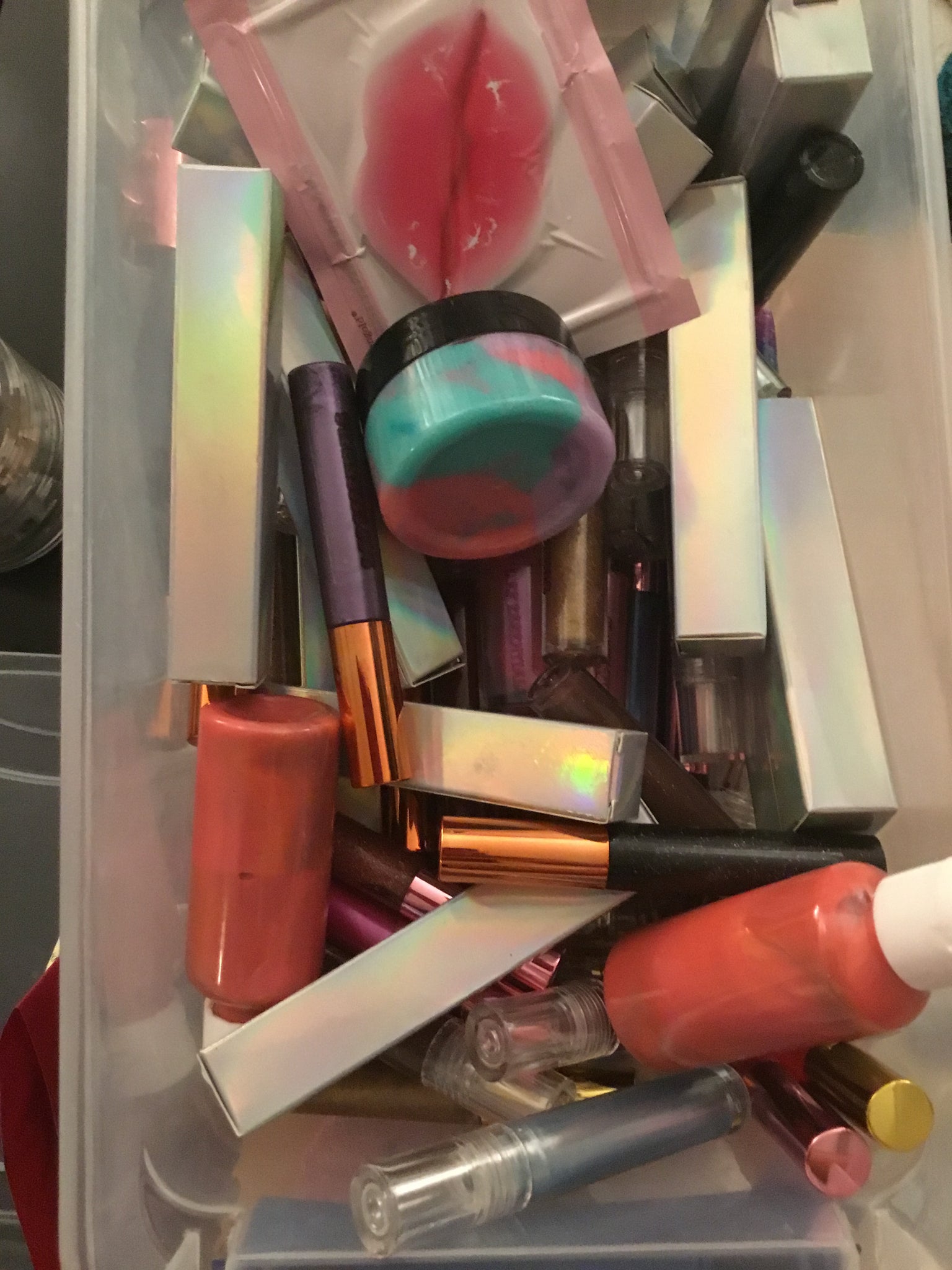 Small lipgloss/beauty scoops(Live)