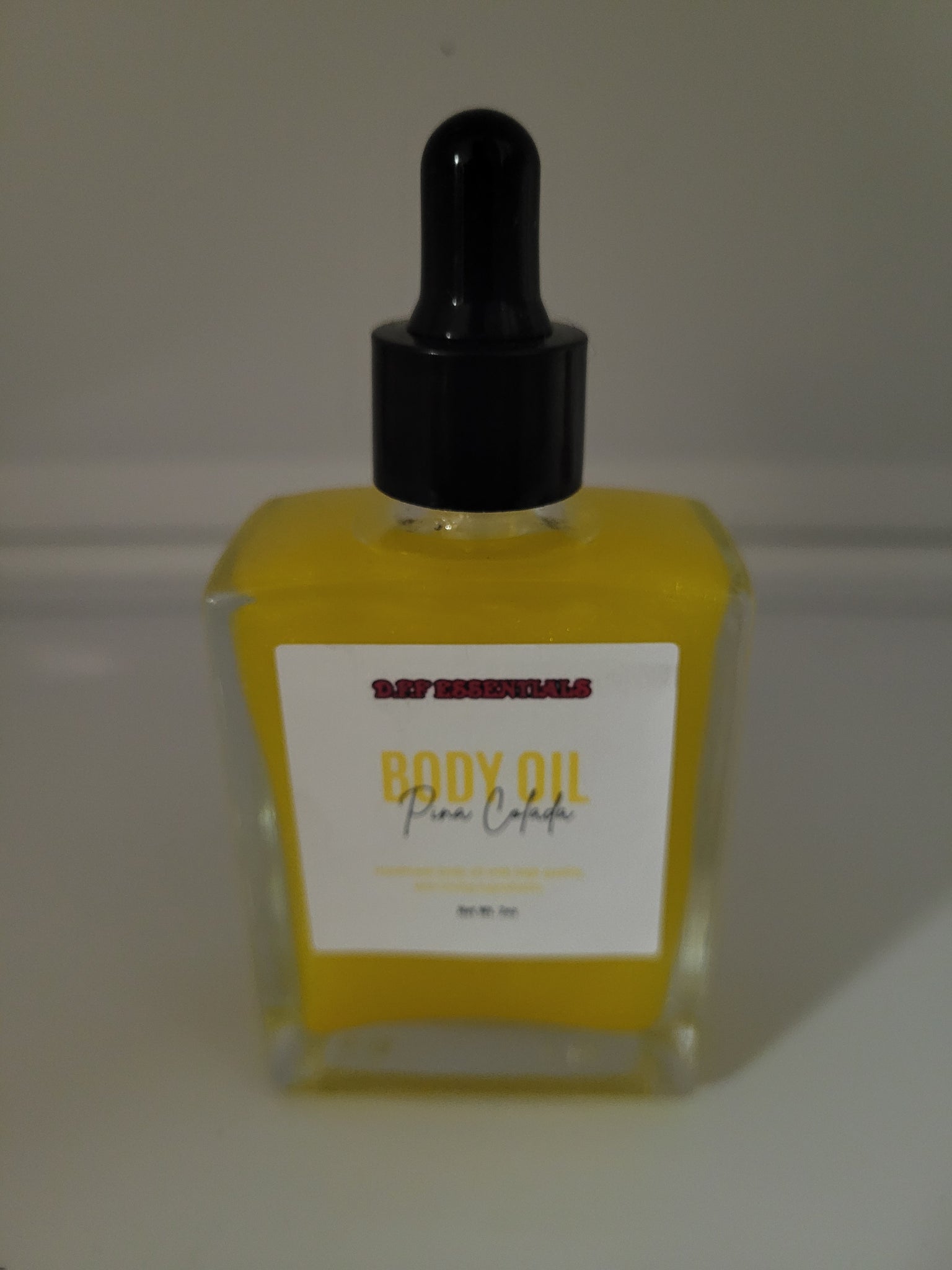 D.F.F ESSSENTIALS SHIMMER BODY OIL